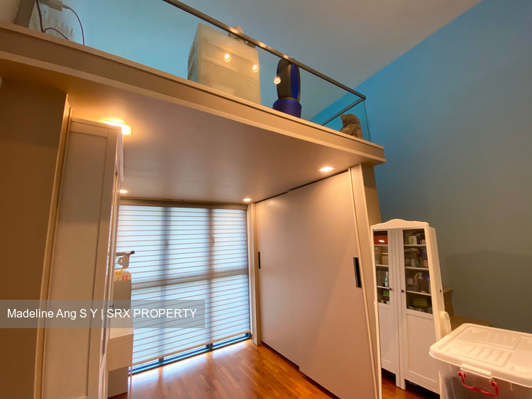 J Gateway (D22), Condominium #270511521